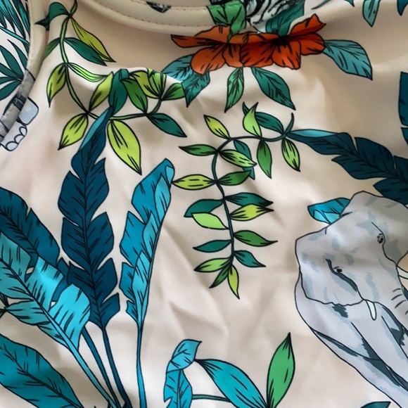 Swim suit - Picture 3 of 5